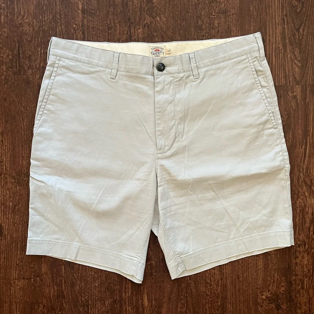 Faherty Light Grey Shorts Sz 33